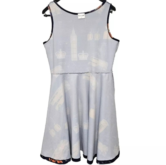COWCOW London Bus Skater Dress Size 2X Sleeveless Fit & Flare Queen Elizabeth - Picture 8 of 8